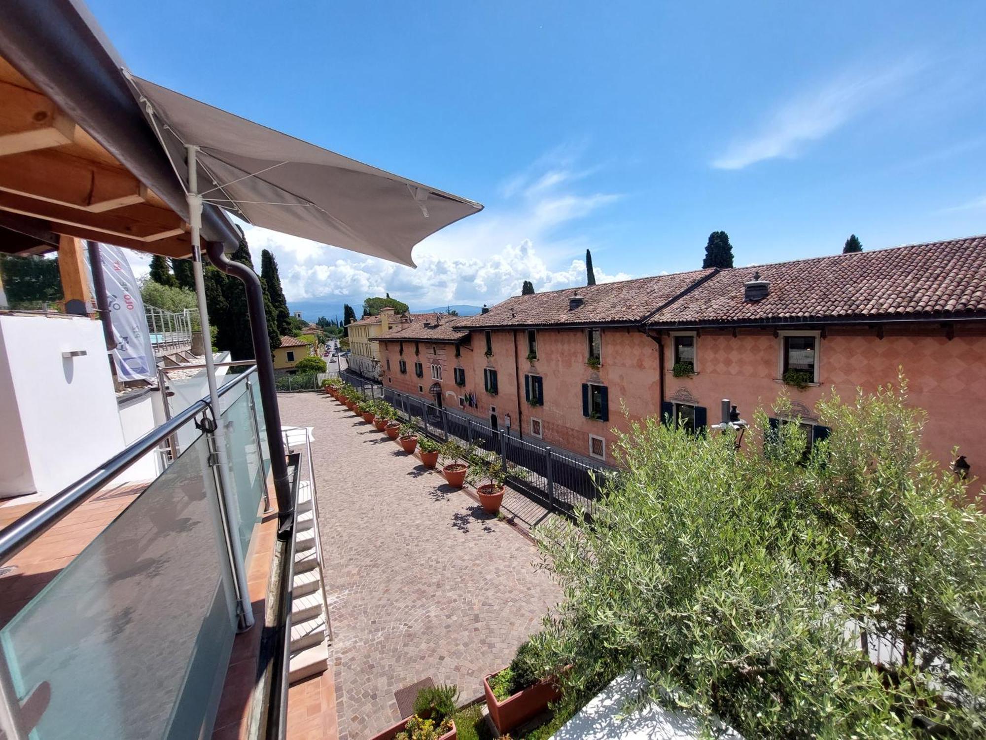 Pizzocolo Resort Fasano 加尔多内-里维耶拉 外观 照片